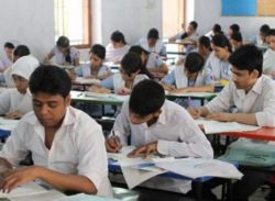 করোনা করোভাইরাসের কারণে পেছানো হচ্ছে এইচএসসি পরীক্ষা