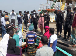 বরিশালের নদীপথে র‌্যাবের প্রচারণা ও টহল শুরু