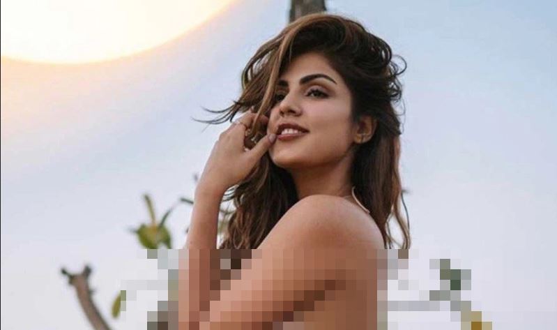 সুশান্ত ছাড়াও আরো এক নায়কের সঙ্গে সম্পর্ক ছিল রিয়ার.?