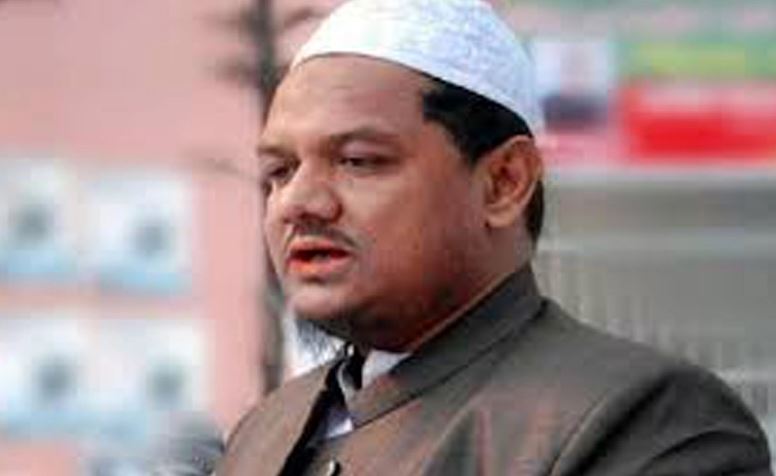 আইনের শাসন না থাকায় প্রশাসনের লোকজন অপরাধে জড়াচ্ছে : চরমোনাই পীর