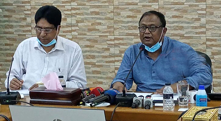 সরকার আলু কিনে বাজারে ছাড়লে ব্যবসায়ীদের বিপদ হবে