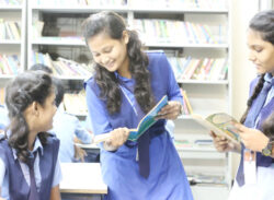 এবার স্কুলে ভর্তি নিয়ে দুশ্চিন্তা