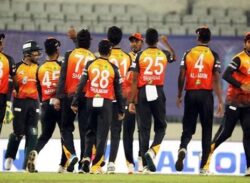 বরিশালের বিপক্ষে সহজ জয় সাকিব-রিয়াদদের