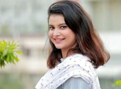 অপেক্ষায় শবনম ফারিয়া