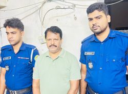 বাকেরগঞ্জের সাবেক পৌর মেয়র লোকমান গ্রেফতার