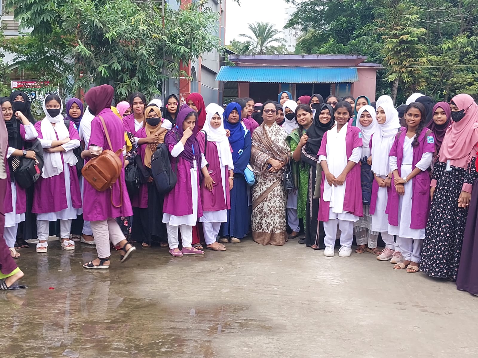 ম্যানেজিং বডির সভাপতি হয়ে মানিক মিয়া কলেজে শিরিন, উচ্ছ্বাসিত শিক্ষক-শিক্ষার্থীরা